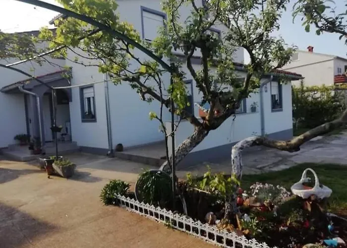 Gordana Apartments